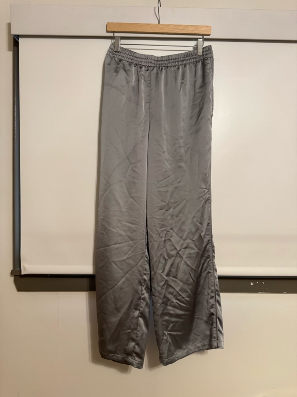 Silky Elastic Waist Gray Wide-Leg Pants